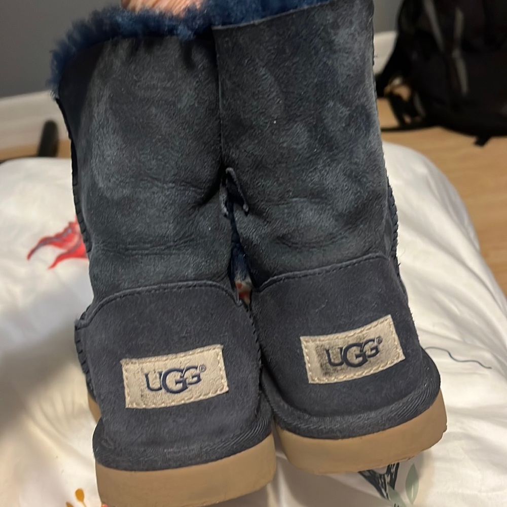 Kids Uggs Bailey Button